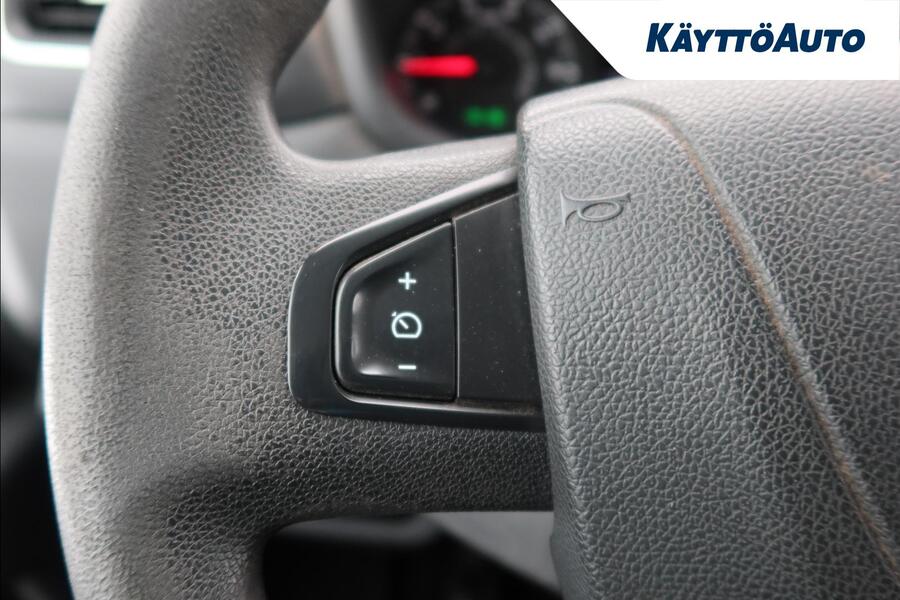 Nissan NV400 vaihtoauto