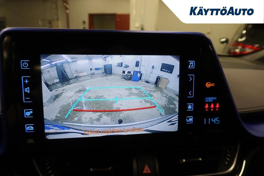 Toyota C-HR vaihtoauto