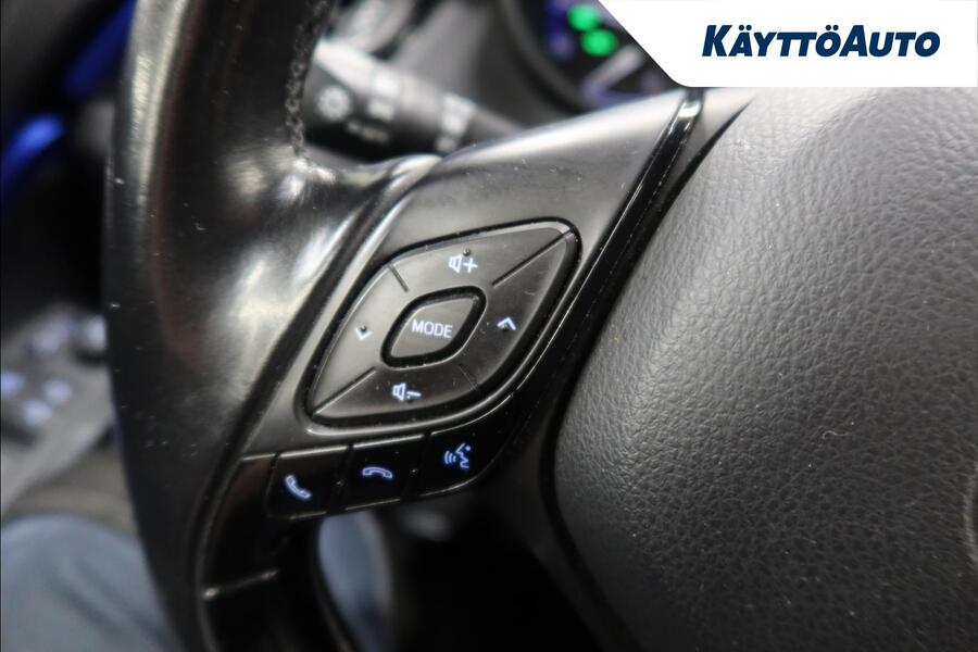 Toyota C-HR vaihtoauto