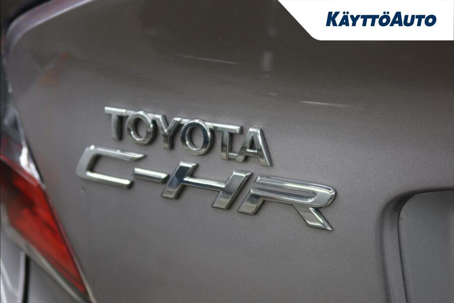 Toyota C-HR vaihtoauto