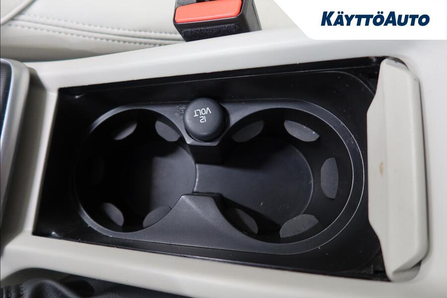 Volvo V40 Cross Country vaihtoauto