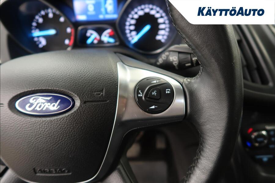 Ford Kuga vaihtoauto