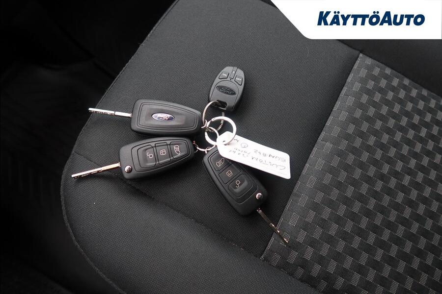 Ford Transit Custom vaihtoauto