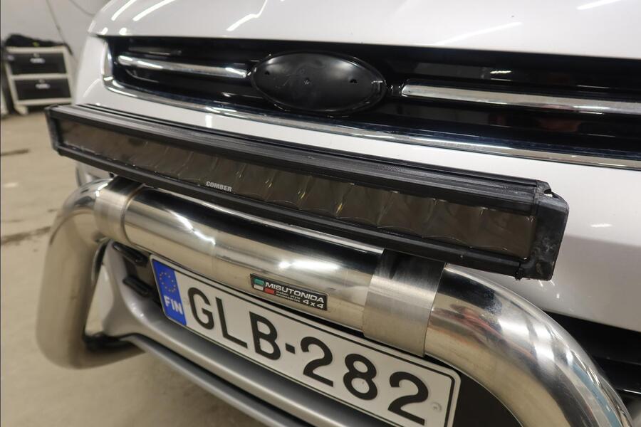 Ford Kuga vaihtoauto