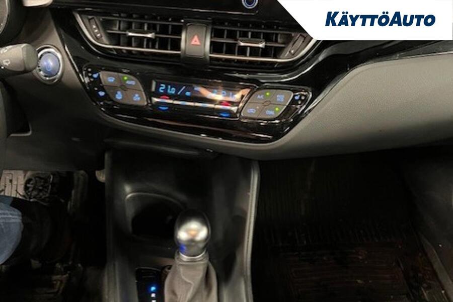 Toyota C-HR vaihtoauto