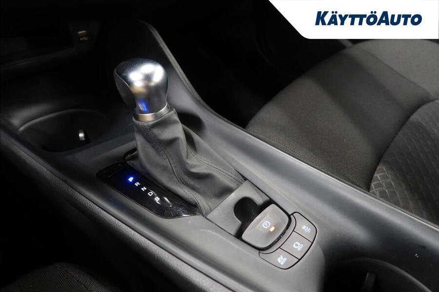 Toyota C-HR vaihtoauto