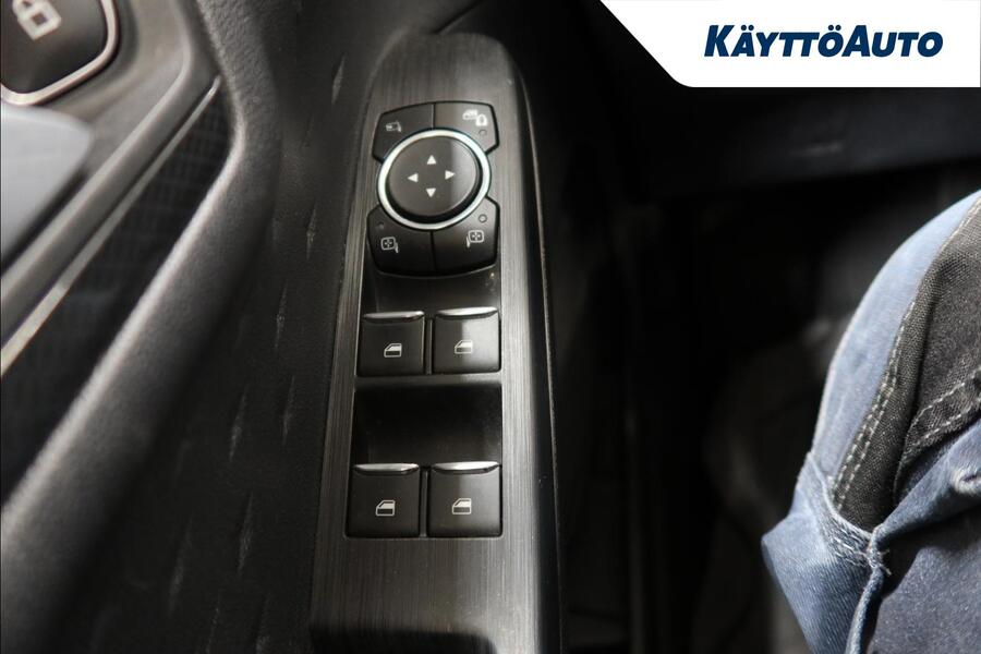 Ford Kuga vaihtoauto