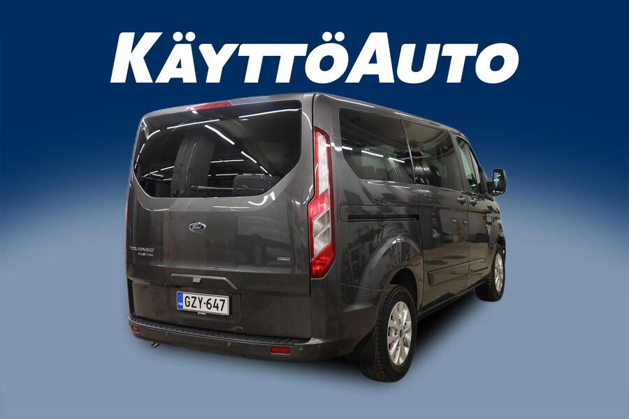 Ford Tourneo Custom vaihtoauto