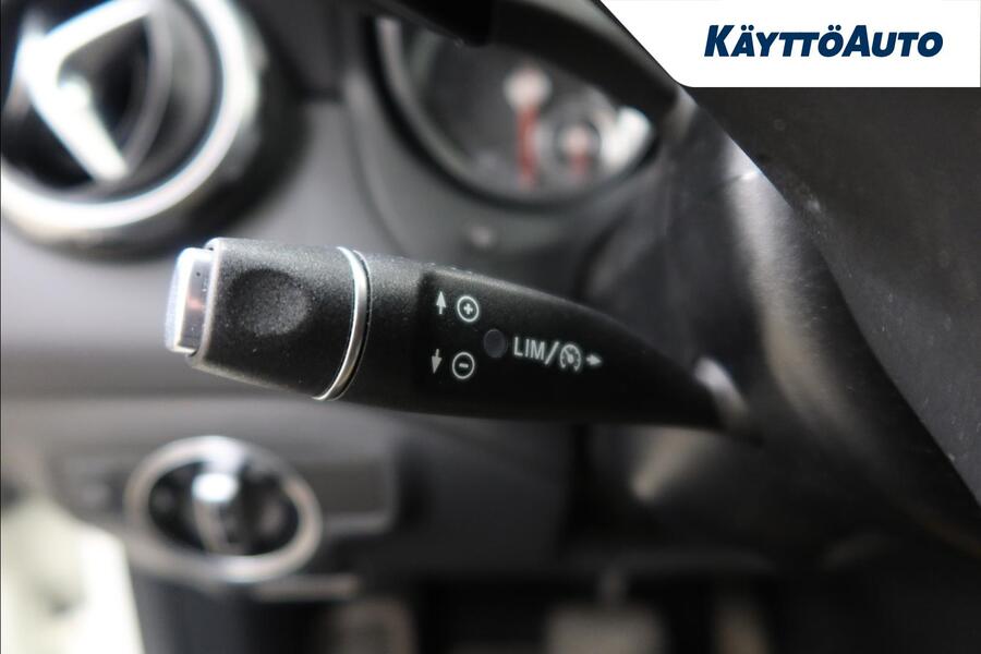 Mercedes-Benz GLA vaihtoauto