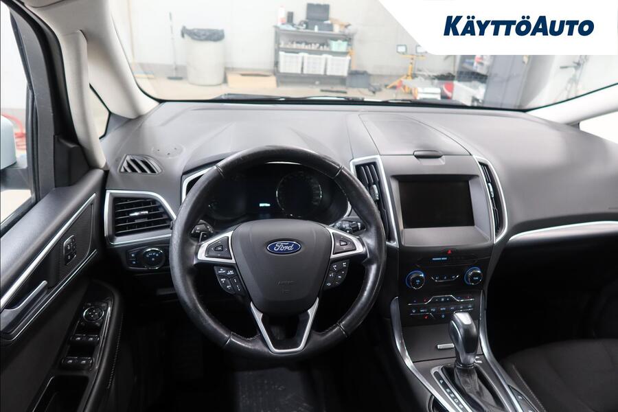 Ford S-MAX vaihtoauto