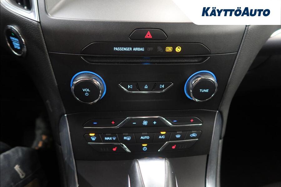 Ford S-MAX vaihtoauto