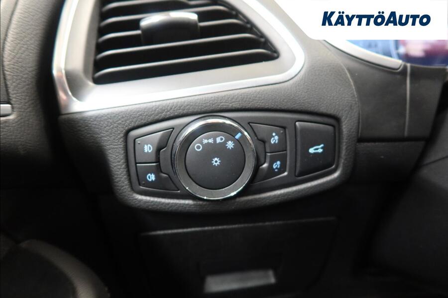 Ford S-MAX vaihtoauto