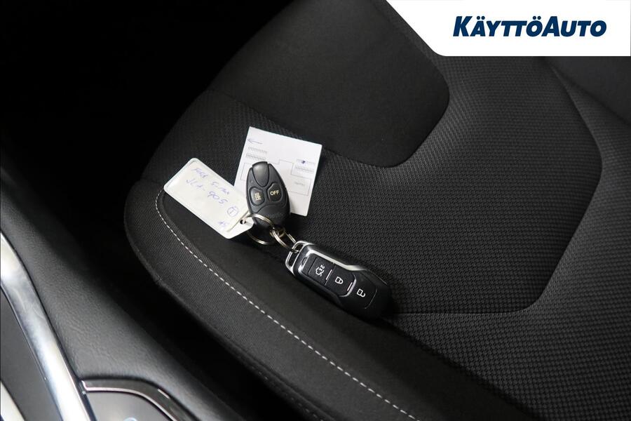 Ford S-MAX vaihtoauto