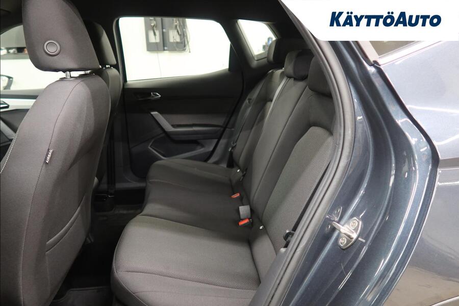 SEAT Arona vaihtoauto