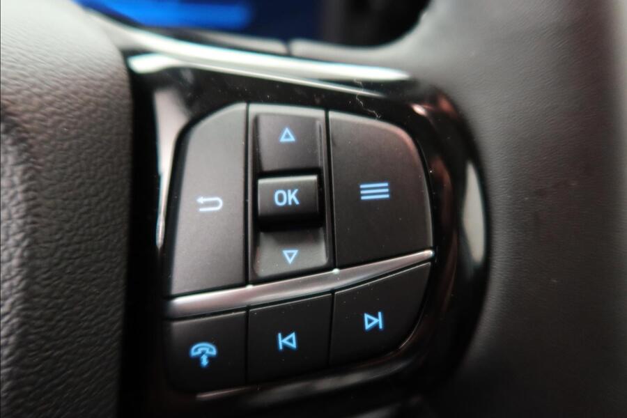 Ford Transit Courier vaihtoauto