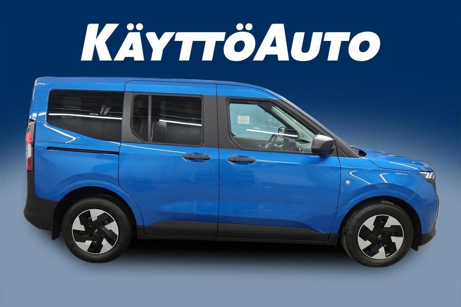 Ford Tourneo Courier vaihtoauto