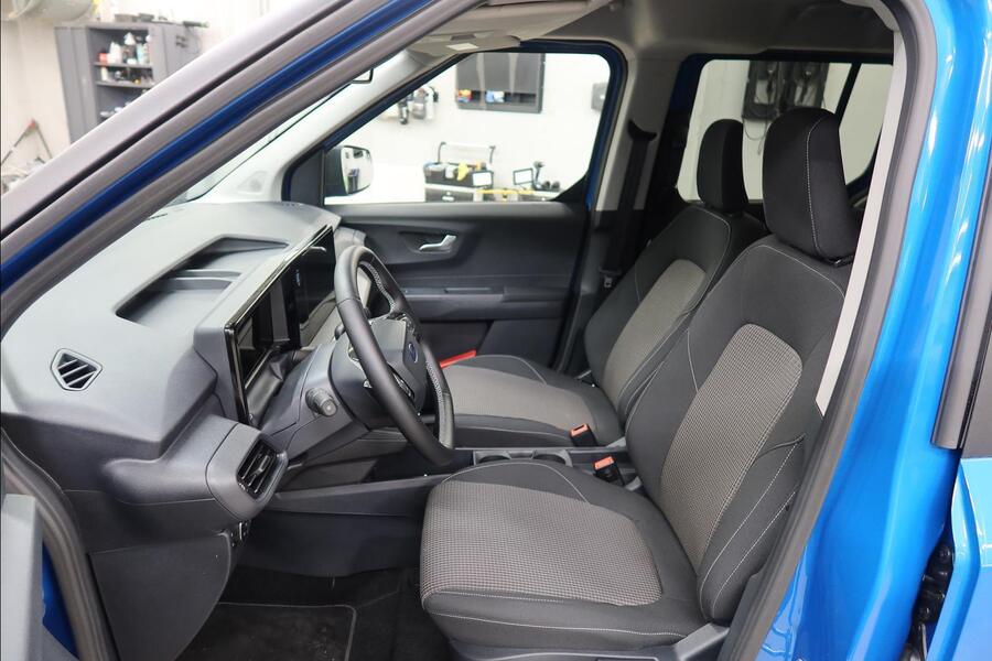 Ford Tourneo Courier vaihtoauto
