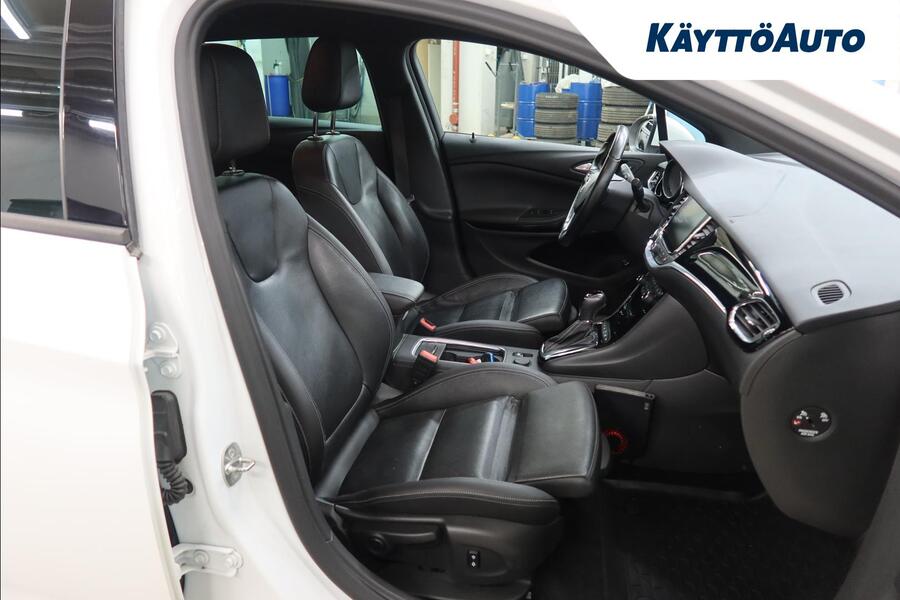 Opel Astra vaihtoauto