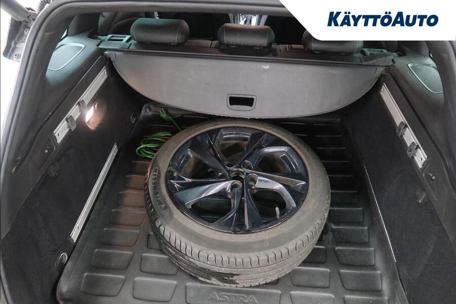 Opel Astra vaihtoauto