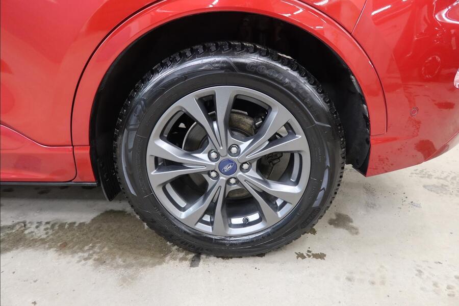 Ford Kuga vaihtoauto