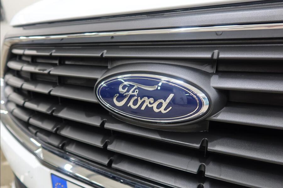 Ford Grand Tourneo Connect vaihtoauto