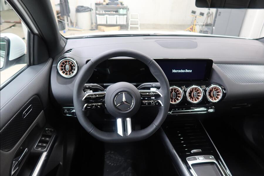 Mercedes-Benz EQA vaihtoauto