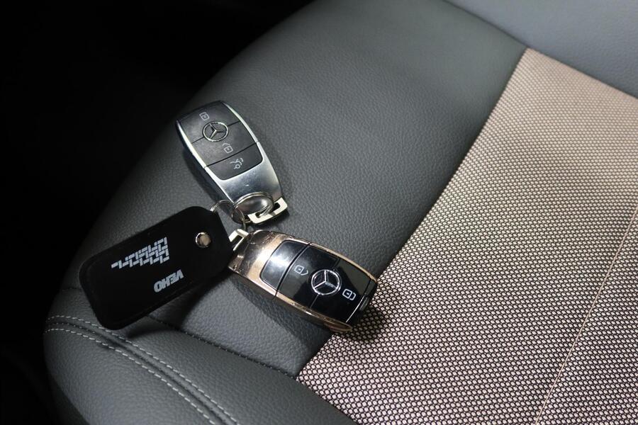 Mercedes-Benz EQB vaihtoauto