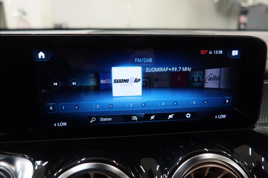 Mercedes-Benz EQB vaihtoauto