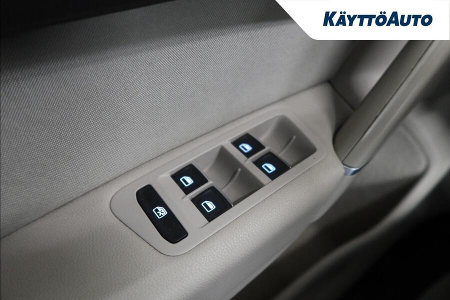 Volkswagen Golf Sportsvan vaihtoauto