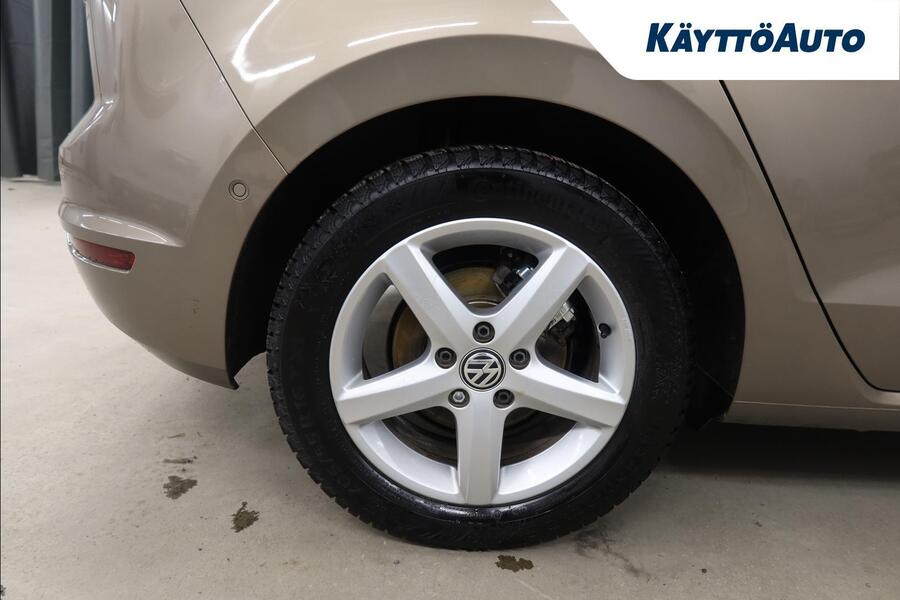 Volkswagen Golf Sportsvan vaihtoauto