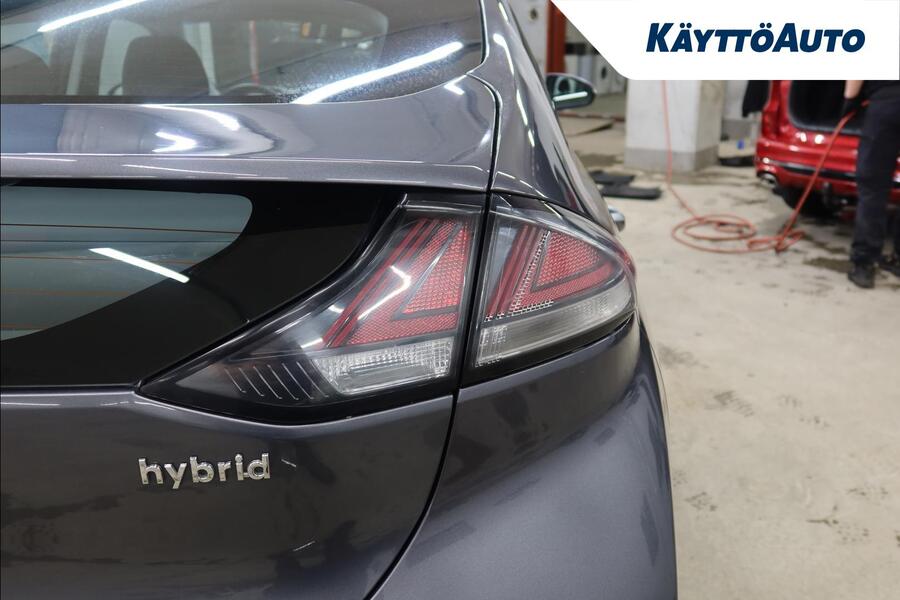 Hyundai IONIQ hybrid vaihtoauto