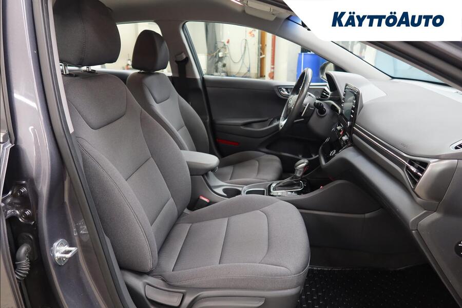 Hyundai IONIQ hybrid vaihtoauto