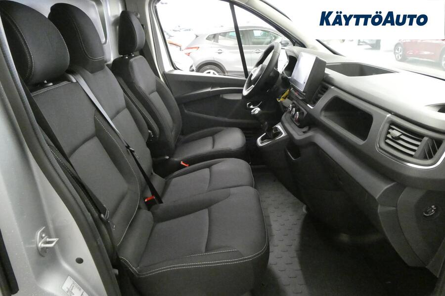 Nissan Primastar vaihtoauto