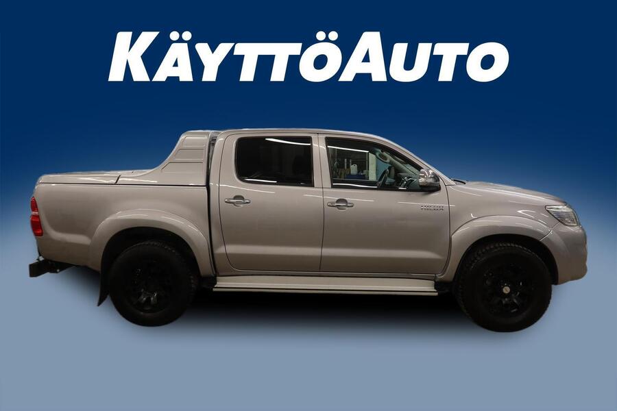 Toyota Hilux vaihtoauto
