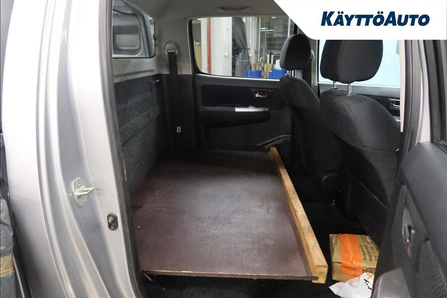 Toyota Hilux vaihtoauto