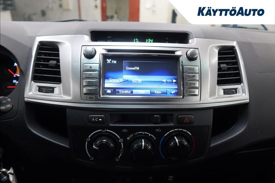 Toyota Hilux vaihtoauto