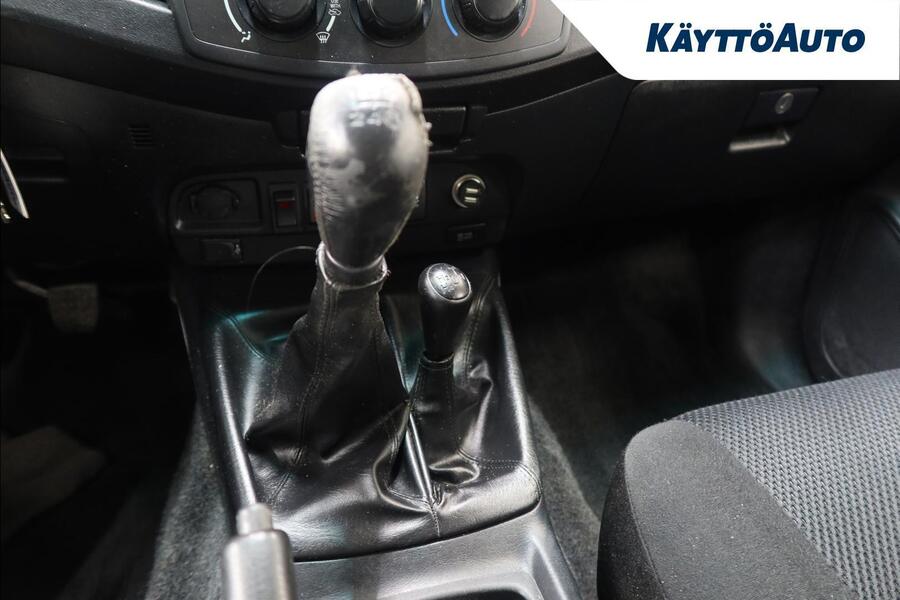 Toyota Hilux vaihtoauto