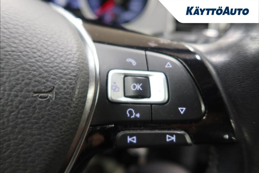 Volkswagen Golf Sportsvan vaihtoauto