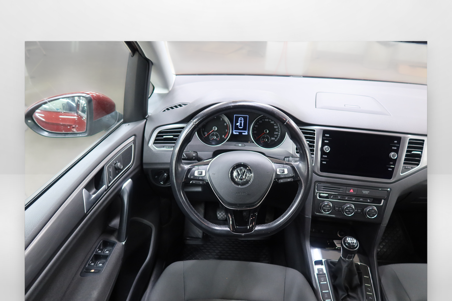 Volkswagen Golf Sportsvan vaihtoauto