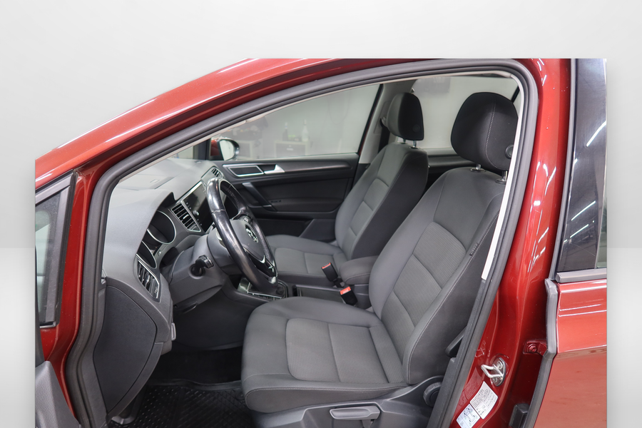 Volkswagen Golf Sportsvan vaihtoauto