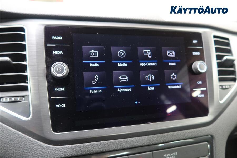 Volkswagen Golf Sportsvan vaihtoauto