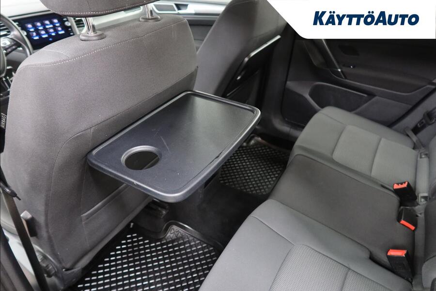 Volkswagen Golf Sportsvan vaihtoauto