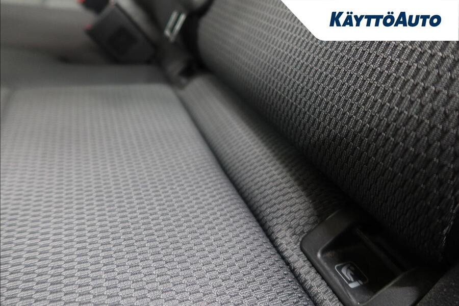 Volkswagen Golf Sportsvan vaihtoauto