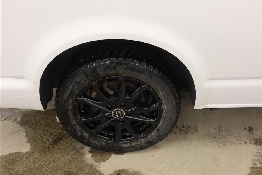 Volkswagen Caravelle vaihtoauto