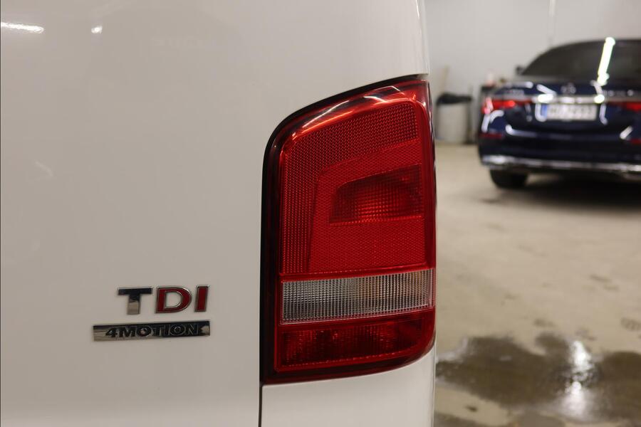 Volkswagen Caravelle vaihtoauto