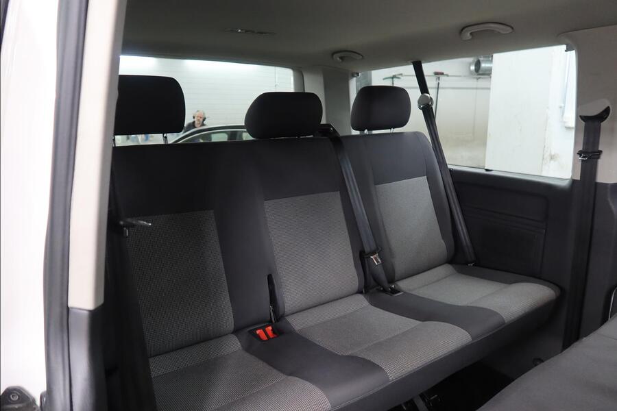 Volkswagen Caravelle vaihtoauto