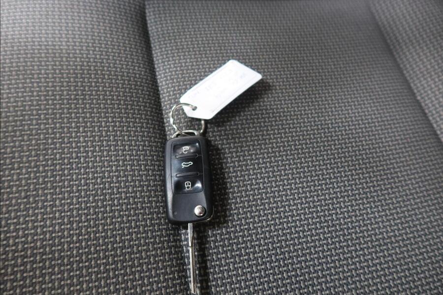 Volkswagen Caravelle vaihtoauto