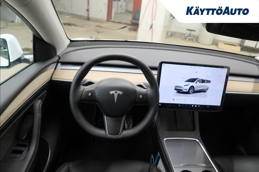 Tesla Model Y vaihtoauto