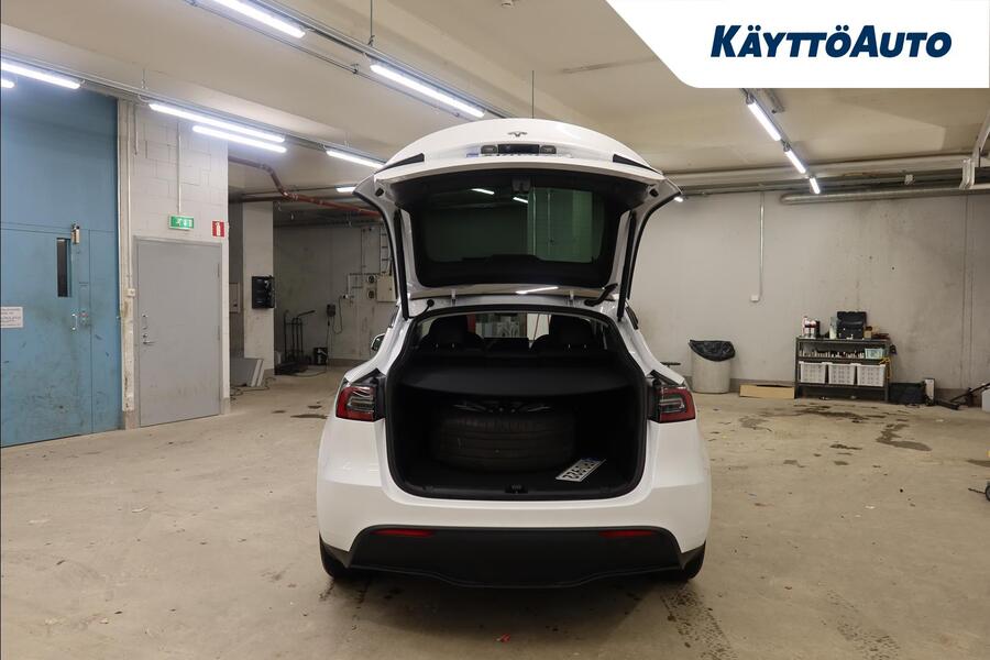 Tesla Model Y vaihtoauto