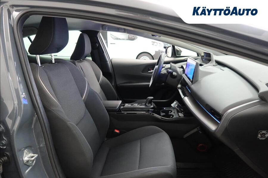 Toyota Prius Plug-in vaihtoauto